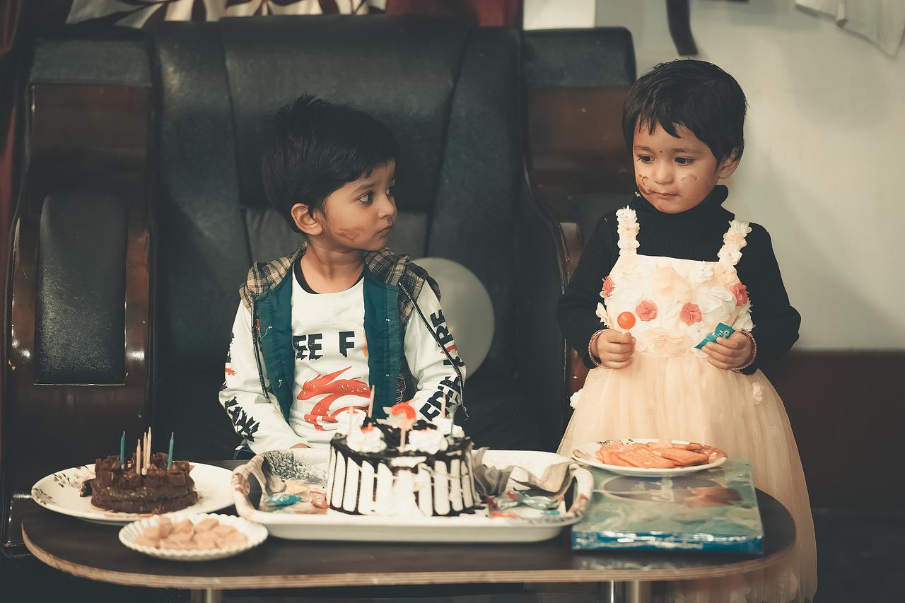 How to Plan a Kid's Birthday Party with the Best Party accessories?