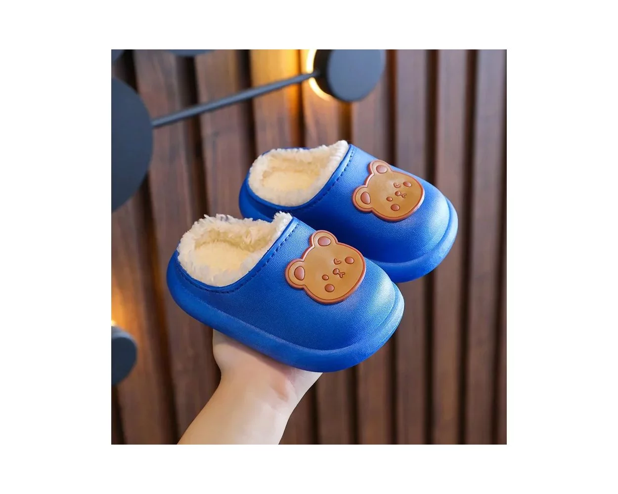 Crocs store kids winter